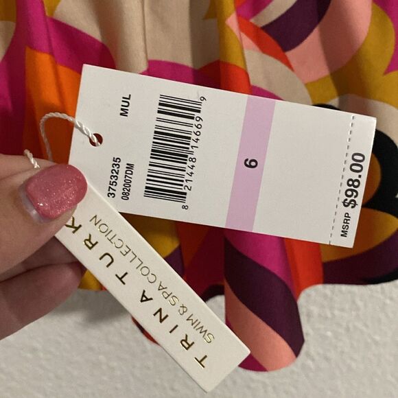 NWT-TRINA TURK-WOMEN'S FAN FAIRE OFF THE SHOULDER RUFFLE BANDEAU SWIM TOP-SIZE 6 - Picture 6 of 14